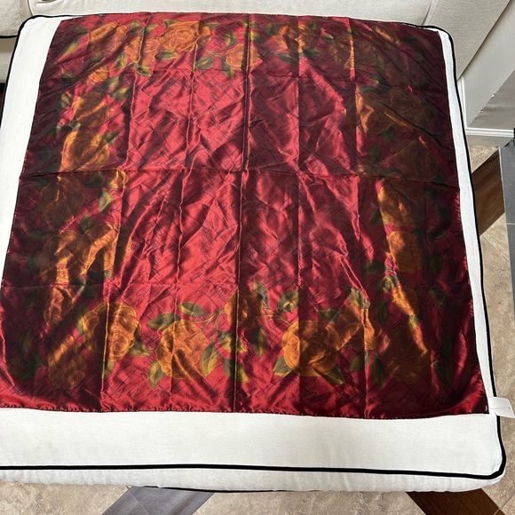 Chanel 100% Silk Scarf Authentic - Picture 4 of 6